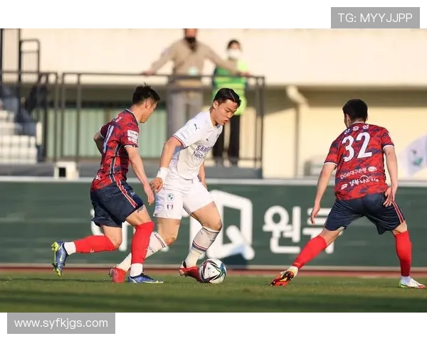 韩K联半场战报：牟再现精彩破门 金泉尚武暂时领先江原FC2球